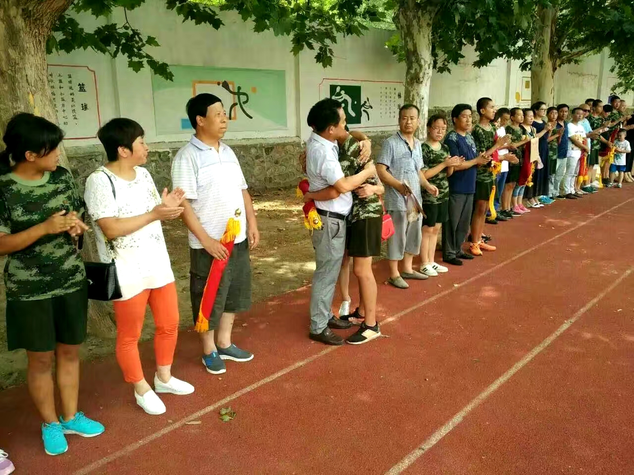 孩子不爱上学怎样教育 不想上学根源分析