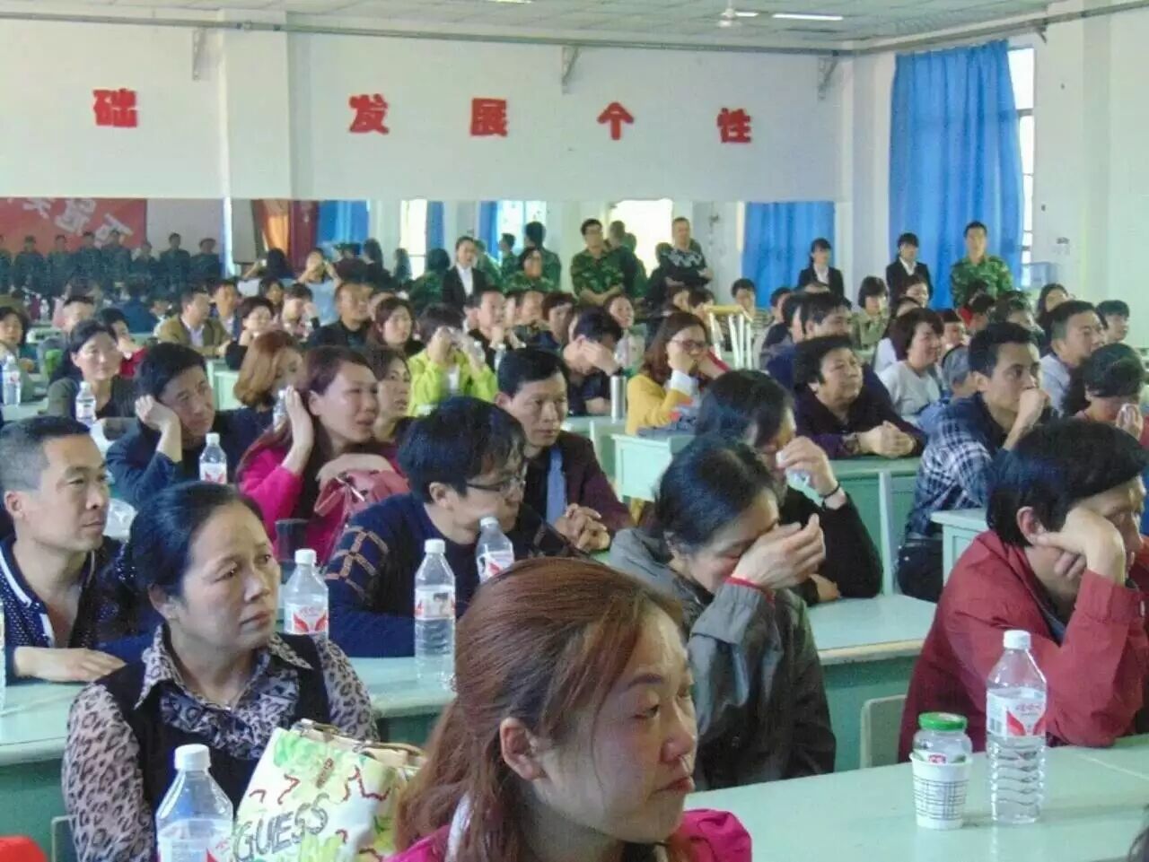 男孩子不去怎样引导